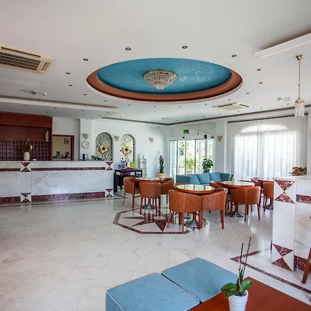 Hotel Porto & 3*